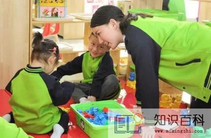 小朋友刚上幼儿园怎么安抚1