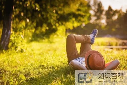 晒背是站着还是坐着好2