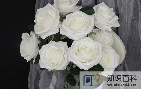 婚礼布置的花束是婚礼策划买的吗2