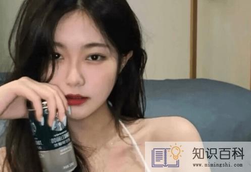 为啥蛋白矫正后头发油油的2